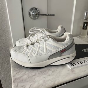 Like-new Size 7-7.5 Women’s MBT Sport 2, White
